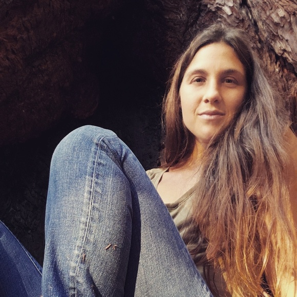 Meet your Posher, Brit - Picture 1 of 1